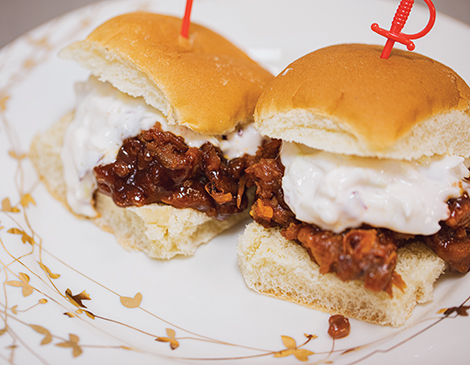 Squash the Beef Jackfruit Sliders