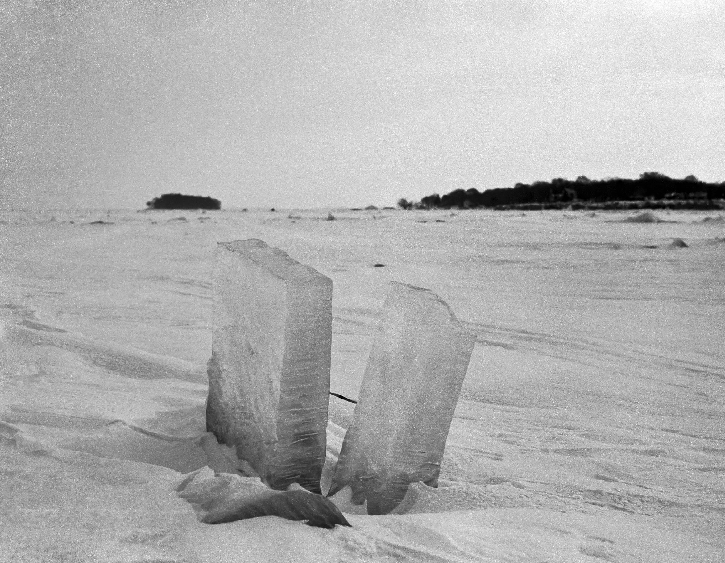 December 1978, Walking Across Lake Erie