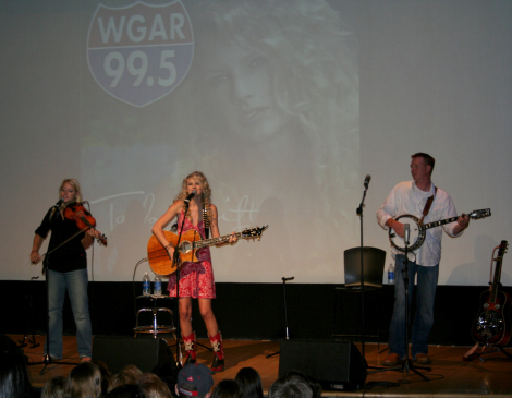 Taylor Swift Rock Hall